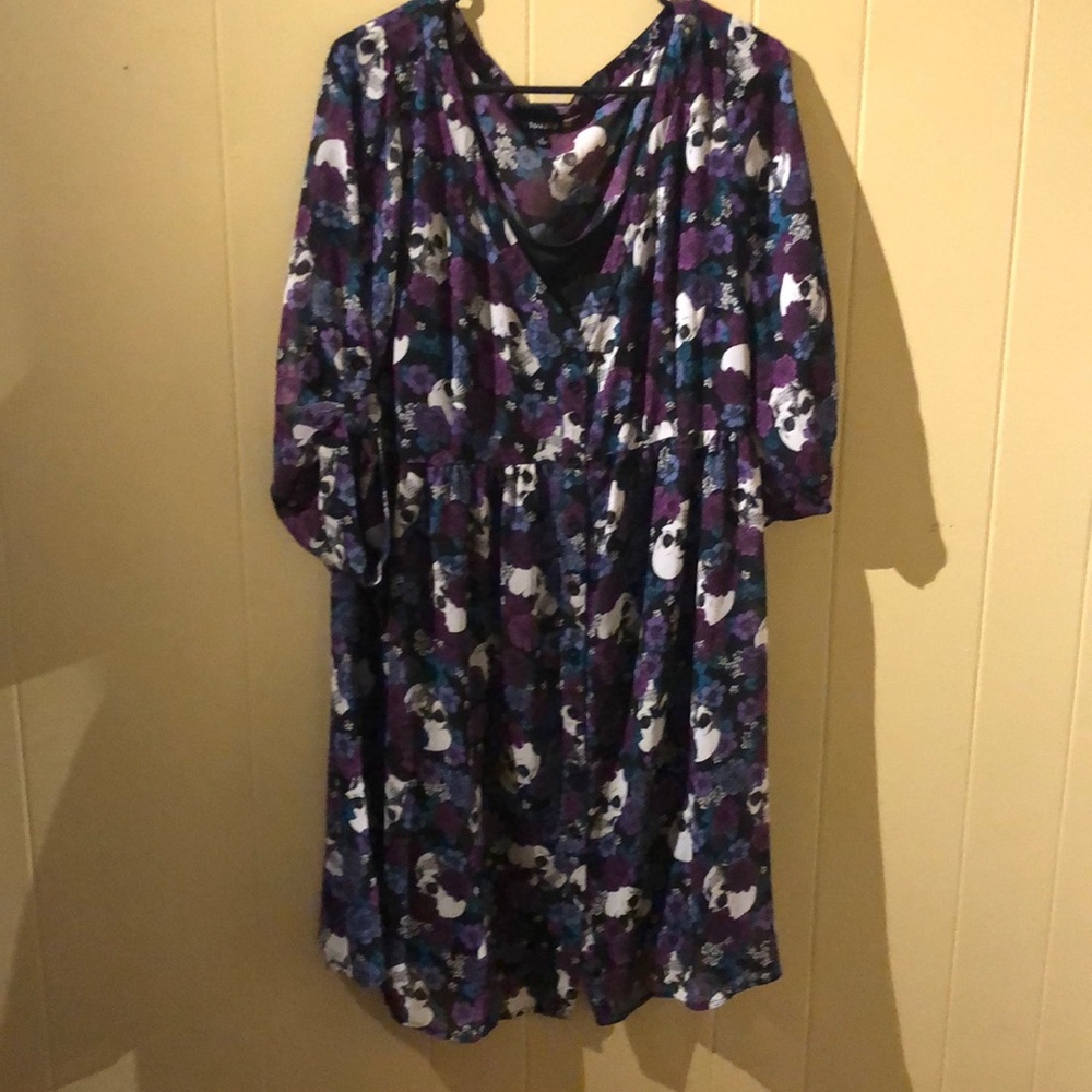 Torrid sz 1 Floral and Skull Printed dress